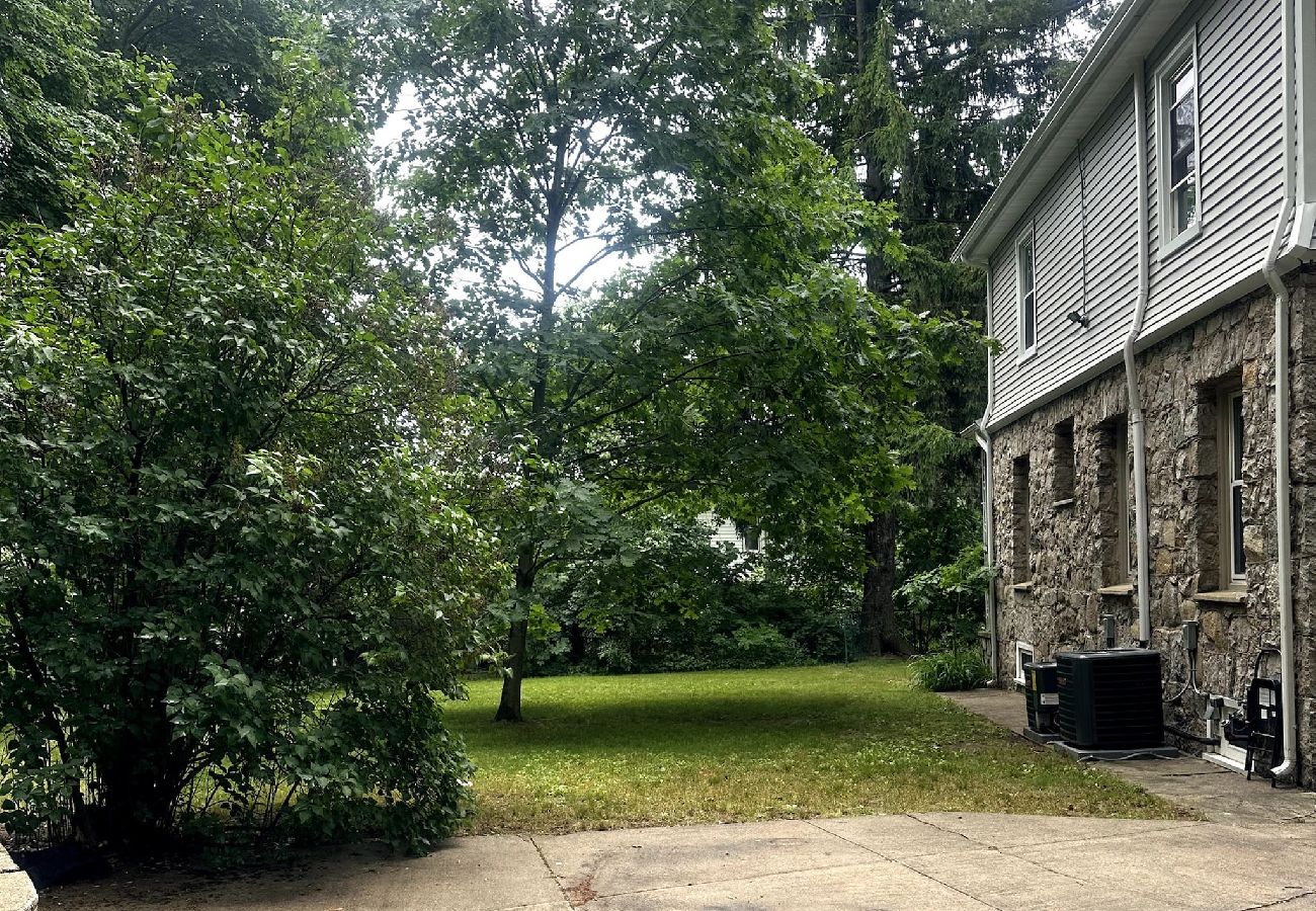 House in Providence - Ridgeway Avenue Full Home