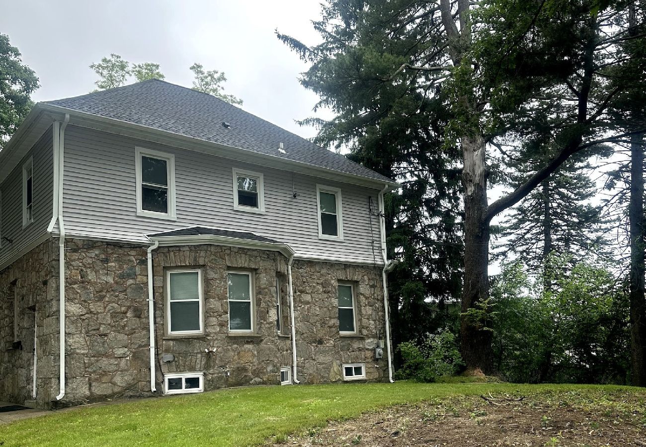 House in Providence - Ridgeway Avenue Full Home