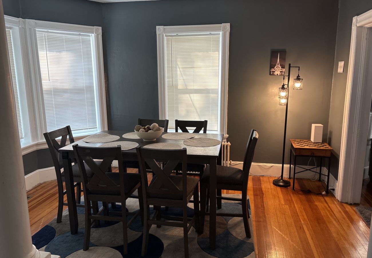 House in Providence - Ridgeway Avenue Full Home