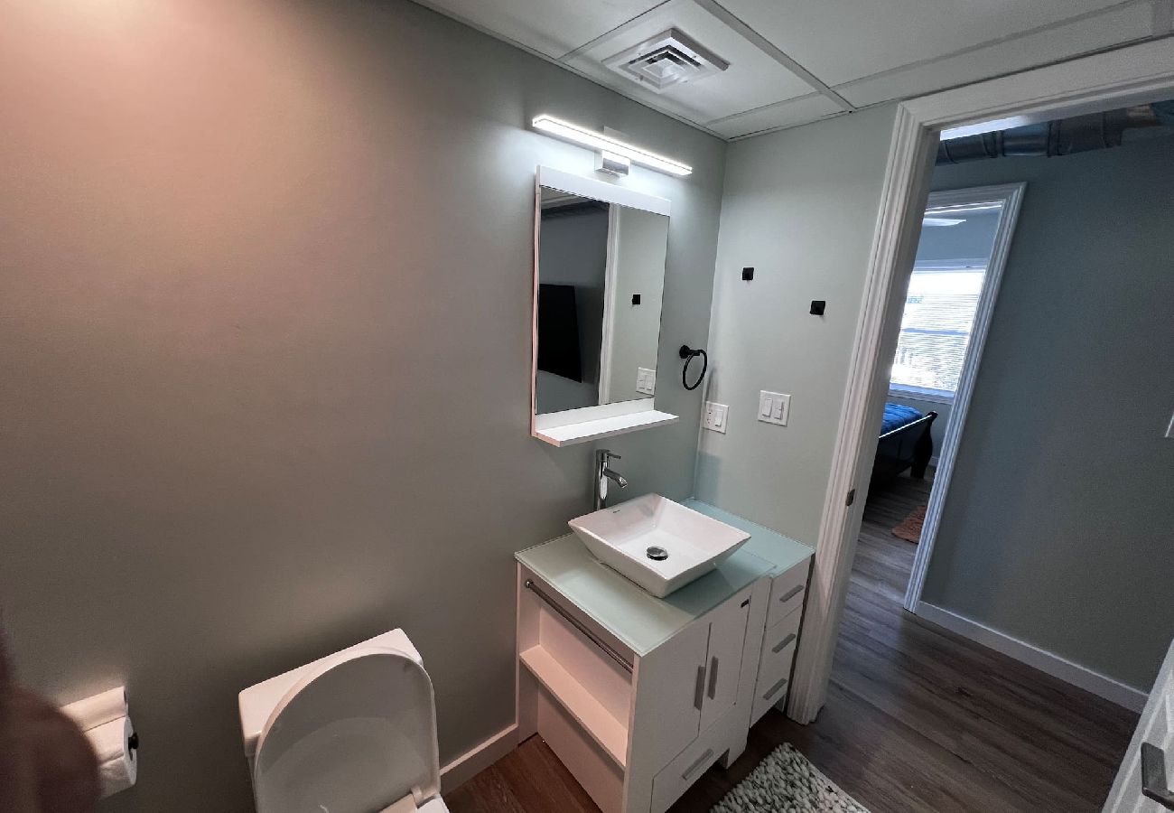 Apartment in Providence - Almira Properties Unit 3 