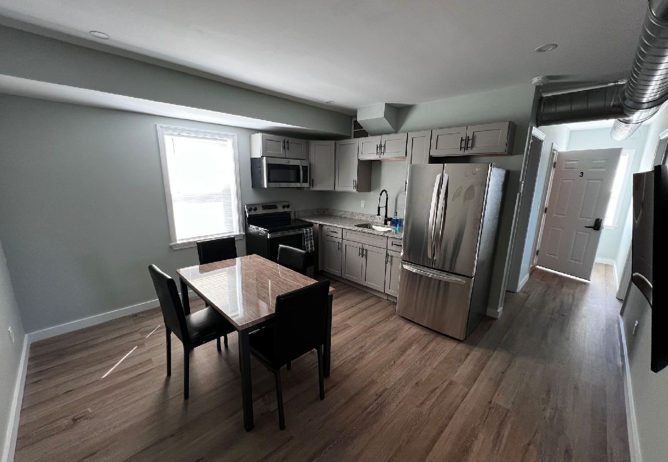 Apartment in Providence - Almira Properties Unit 3 