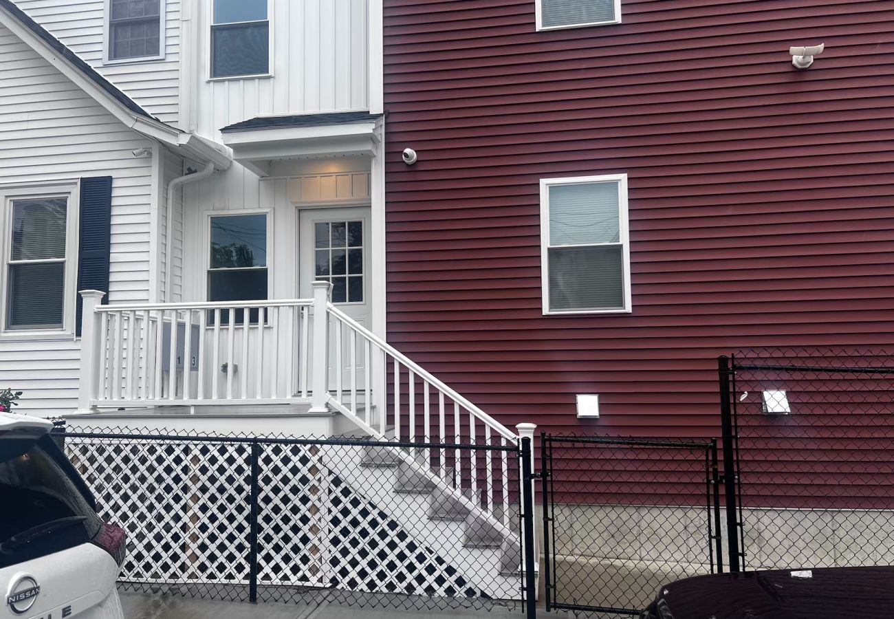 Apartment in Providence - Almira Properties Unit 3 