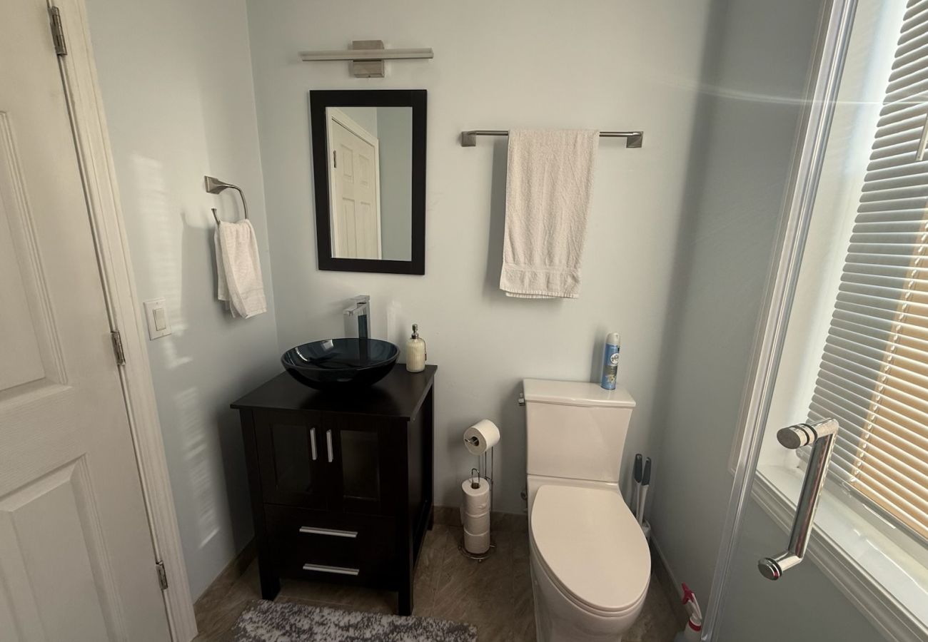 Studio in Providence - Lucy Private Studio Apartment