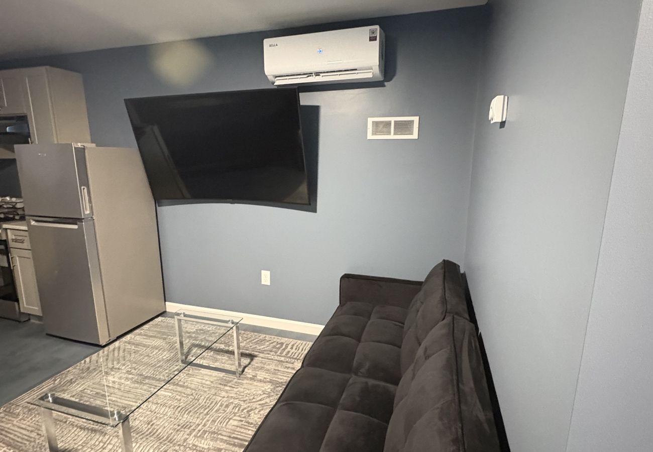 Studio in Providence - Lower Level Studio