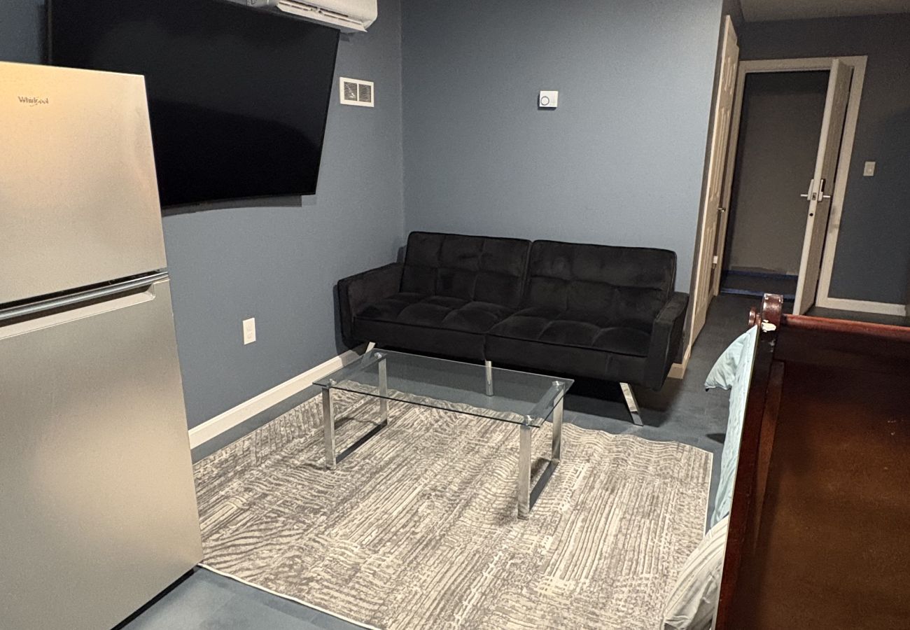 Studio in Providence - Lower Level Studio