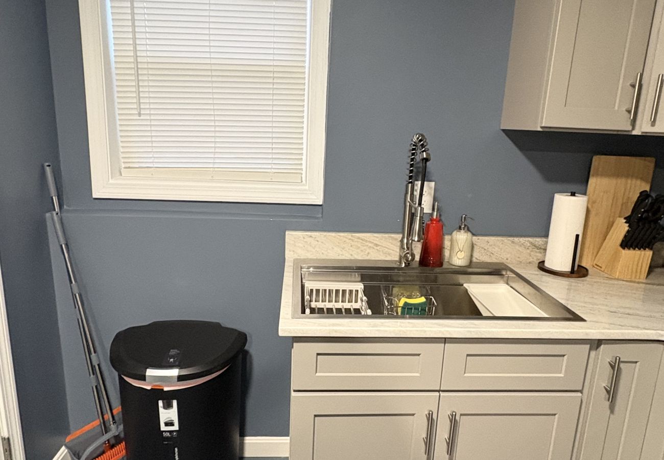 Studio in Providence - Lower Level Studio